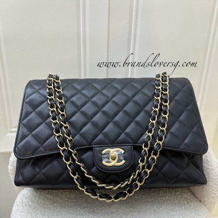 (Pre-loved) Chanel Maxi Classic Flap DF in Black Caviar and GHW